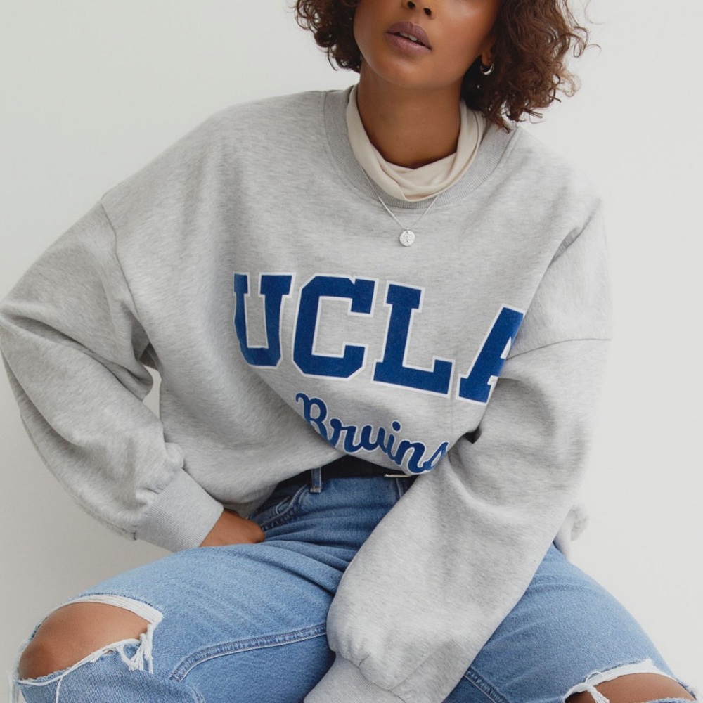 NWOT UCLA BRUINS CREWNECK/SWEATSHIRT